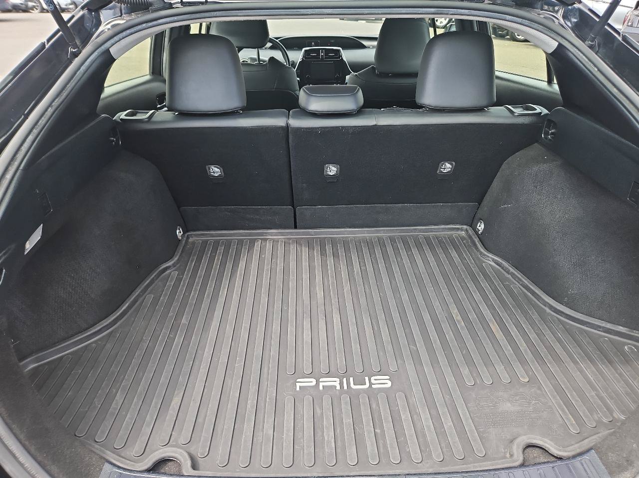 Used 2017 Toyota Prius Three Touring FWD image 38