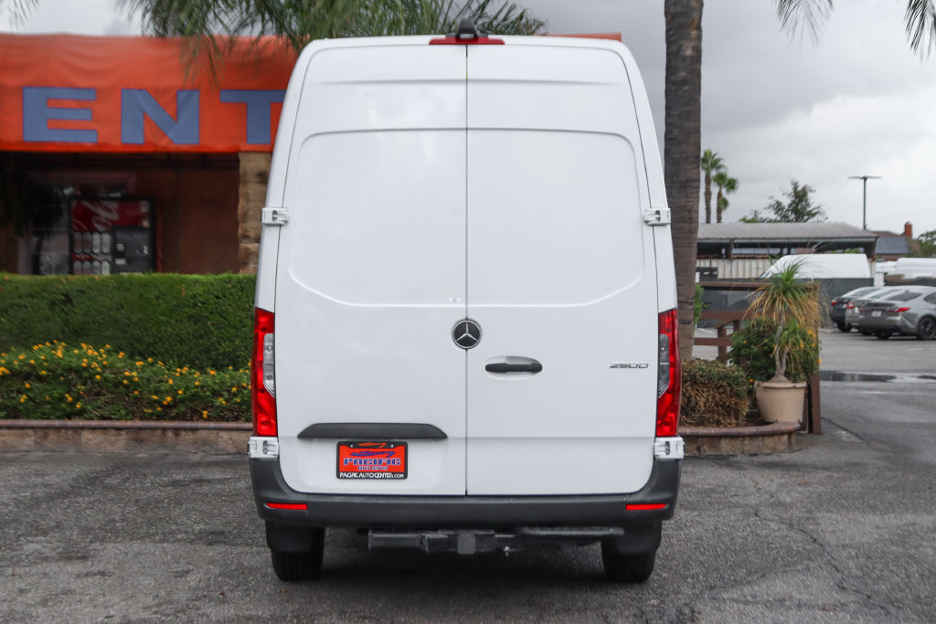Used 2022 Mercedes-Benz Sprinter 2500 image 7