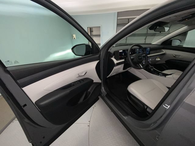 Used 2026 Hyundai Tucson SE FWD image 11
