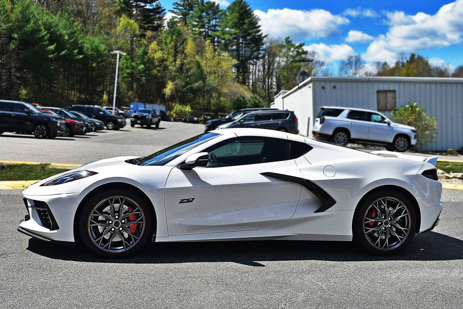 Used 2023 Chevrolet Corvette Stingray Premium Cpe w/ Z51 Performance Package RWD image 5