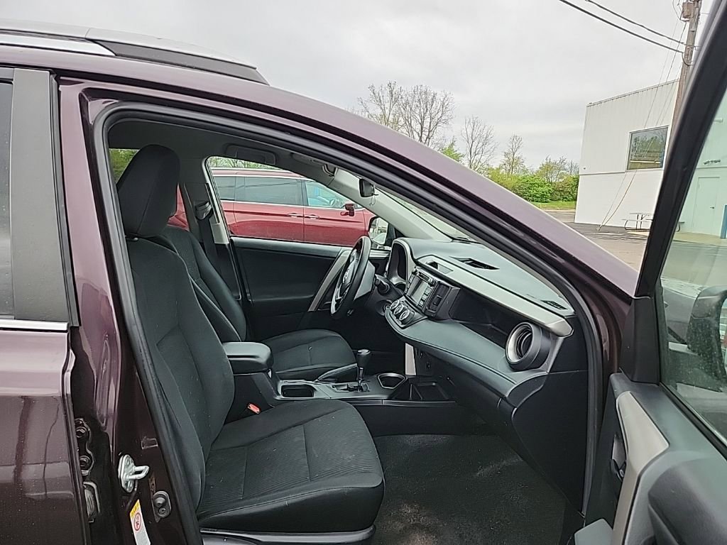 Used 2018 Toyota RAV4 LE w/ All Weather Liner Package image 8