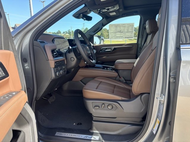New 2026 Chevrolet Suburban High Country w/ Sun And Tow Package image 2
