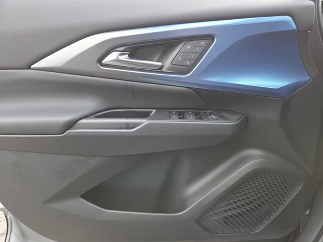 Used 2024 Chevrolet Equinox EV LT image 31