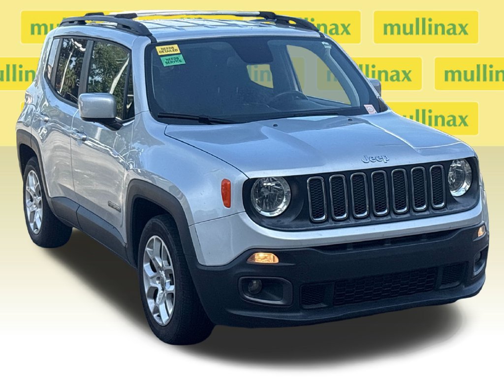 Used 2018 Jeep Renegade Latitude FWD image 9