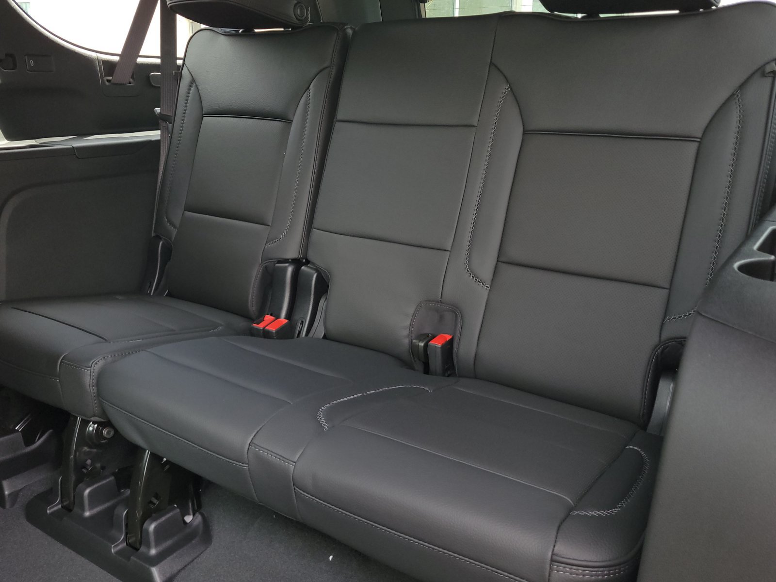 New 2026 GMC Yukon XL Denali w/ Denali Reserve Package AWD/4WD image 10