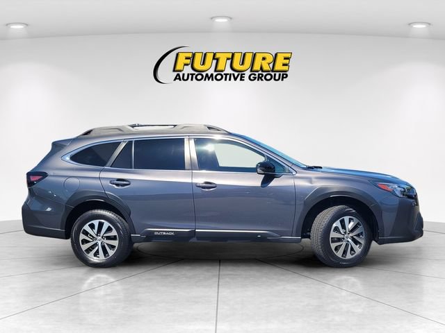 Used 2024 Subaru Outback Premium AWD/4WD image 3