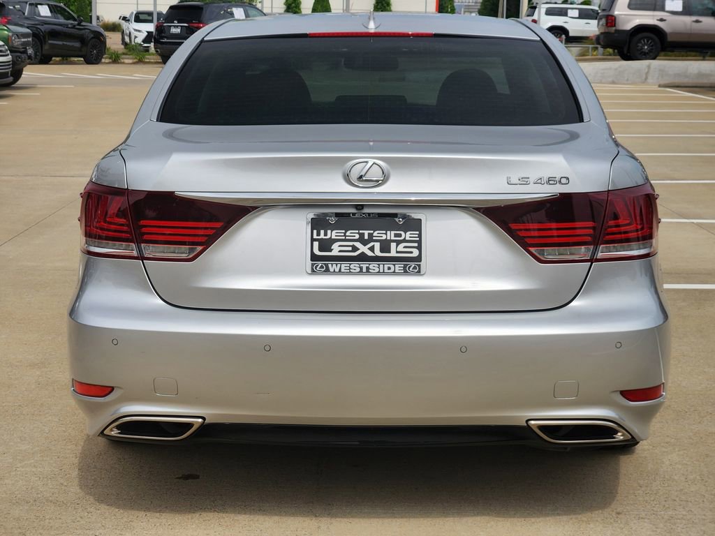 Used 2016 Lexus LS 460 w/ Comfort Package RWD image 6
