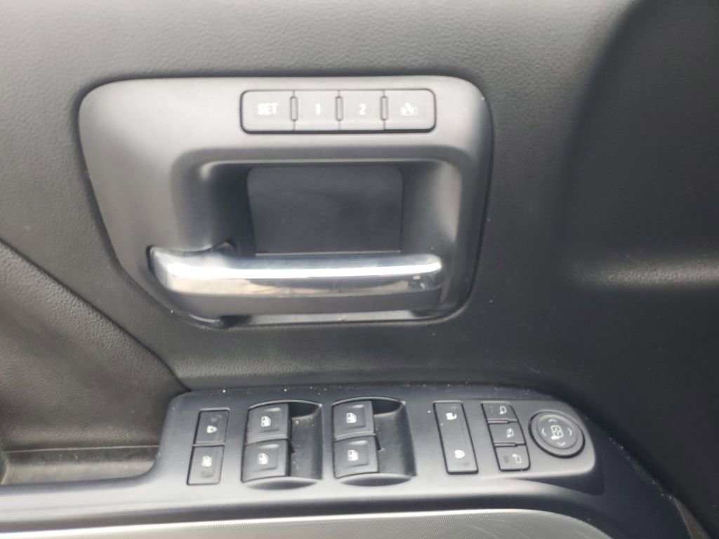 Used 2018 Chevrolet Silverado 1500 LTZ Z71 w/ Redline Edition image 13