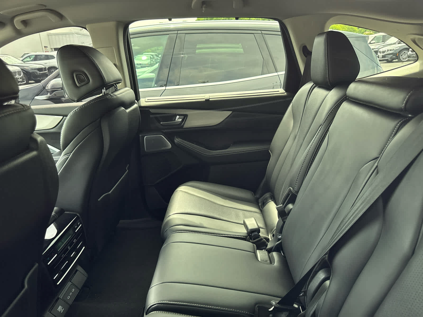 Used 2025 Acura MDX SH-AWD w/ Technology Package image 22