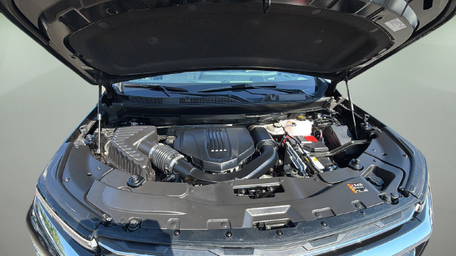 Used 2026 Chevrolet Traverse LT w/ Driver Confidence Package FWD image 32