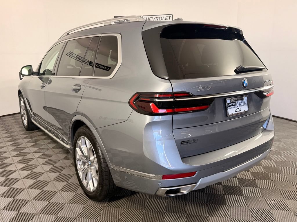 Used 2026 BMW X7 xDrive40i AWD/4WD image 4