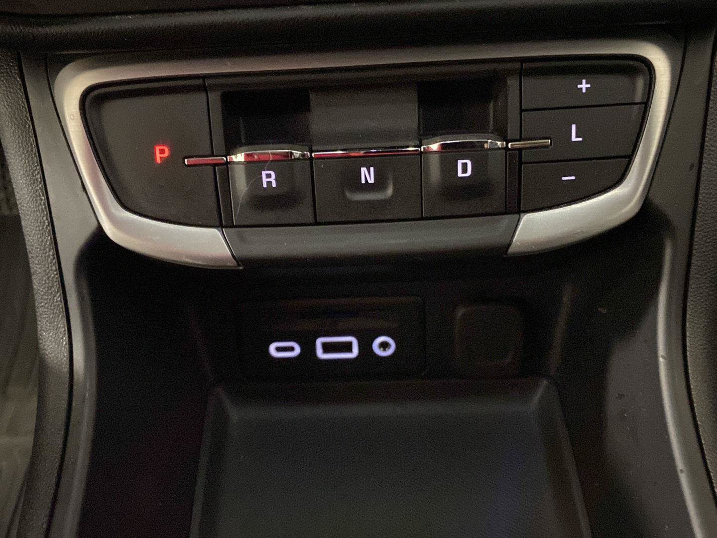 Certified 2023 GMC Terrain SLT w/ LPO, Floor Liner Package FWD image 33
