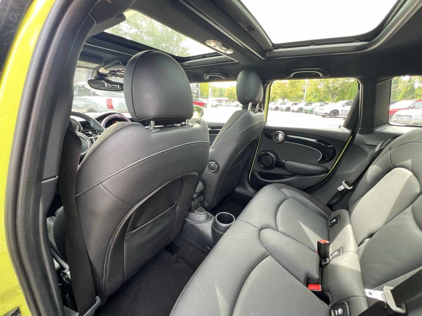 Used 2024 MINI Cooper S w/ Signature Upholstery Package FWD image 23
