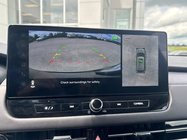 Used 2025 Mitsubishi Outlander AWD image 23
