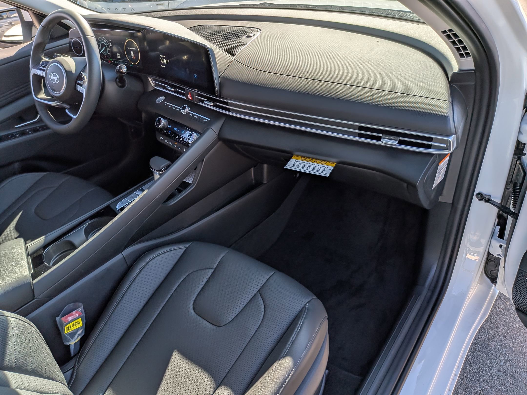 New 2026 Hyundai Elantra Limited FWD image 26