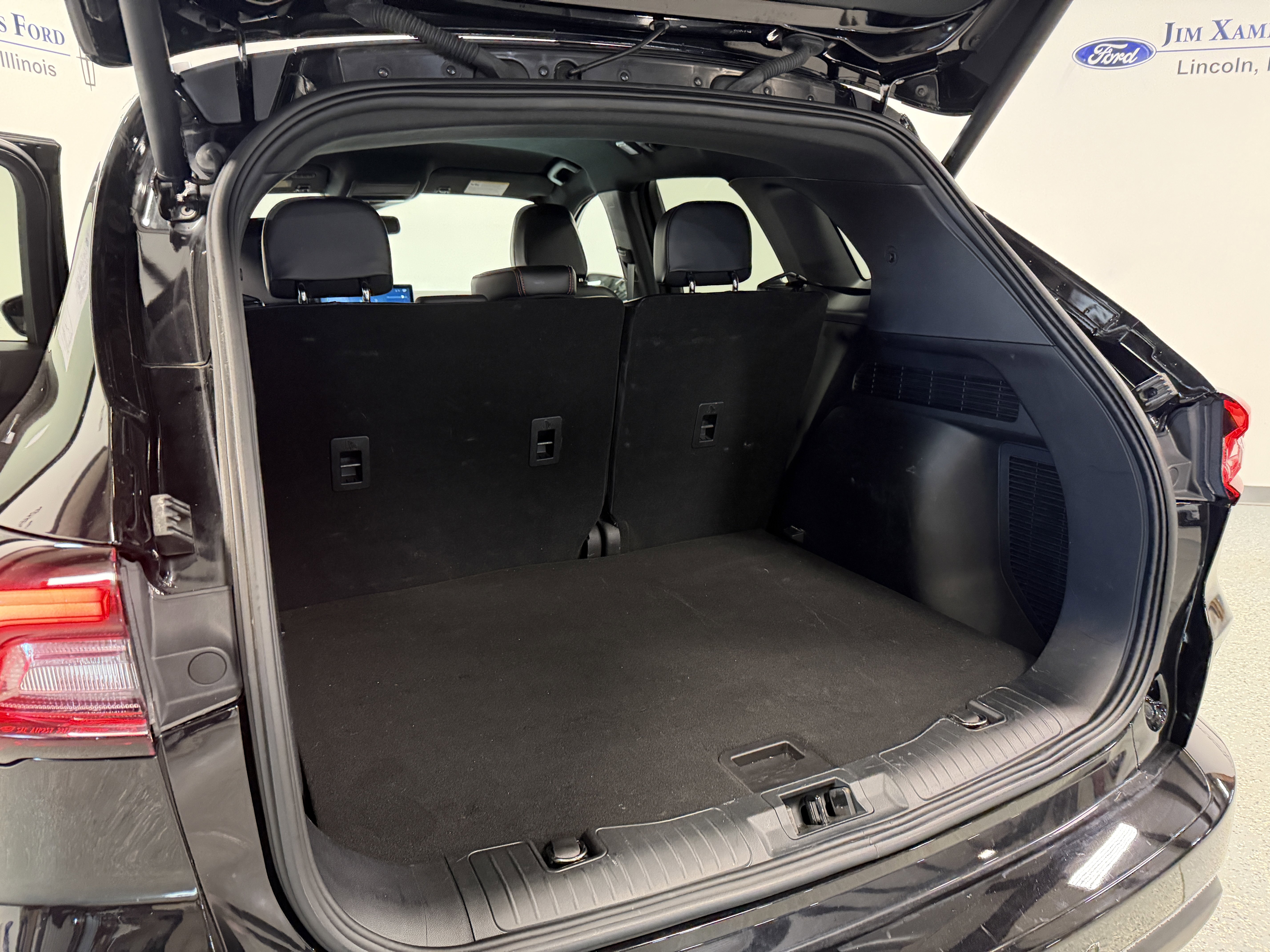 Used 2023 Ford Escape ST-Line Elite image 22