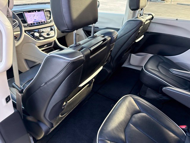 Used 2023 Chrysler Pacifica Limited w/ Uconnect Theater Family Group AWD/4WD image 20