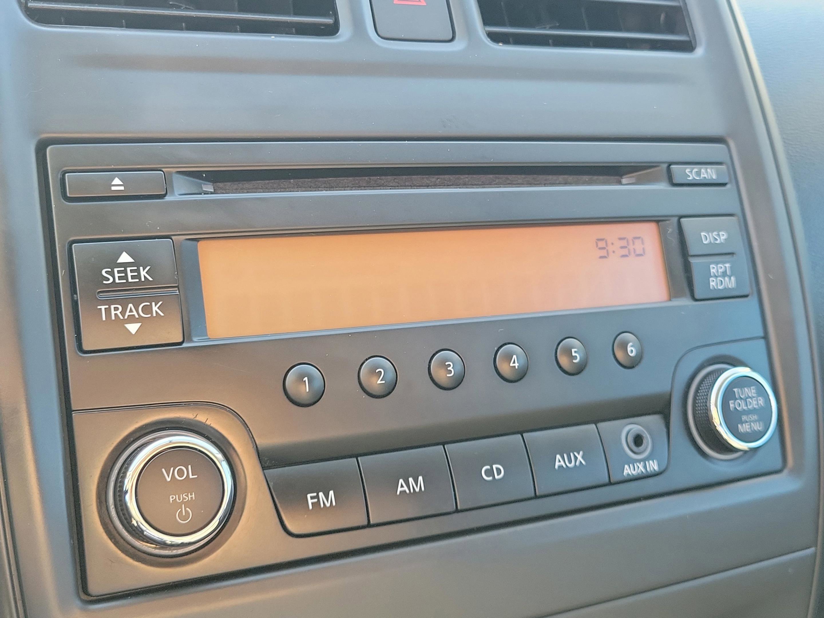 Used 2018 Nissan Versa S Plus image 26