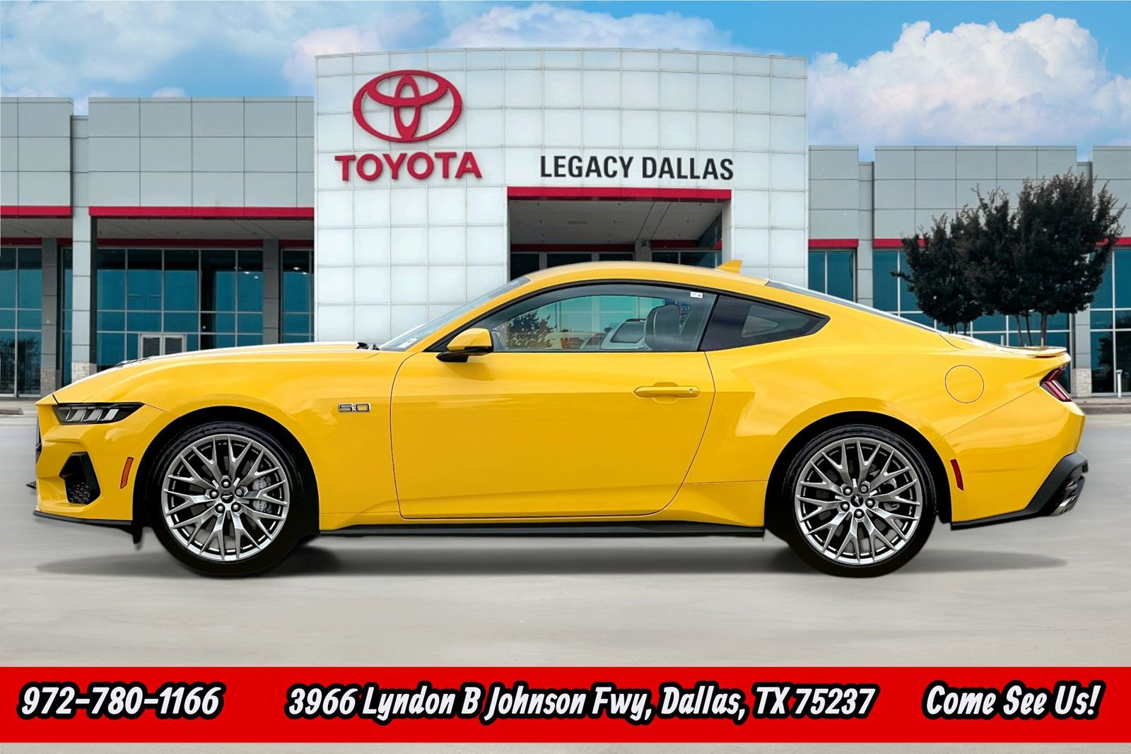 Used 2024 Ford Mustang GT Premium RWD image 7