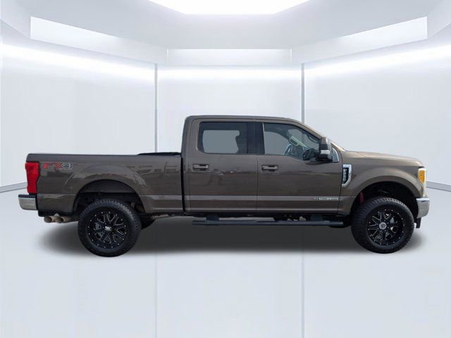 Used 2017 Ford F250 Lariat w/ FX4 Off-Road Package image 3