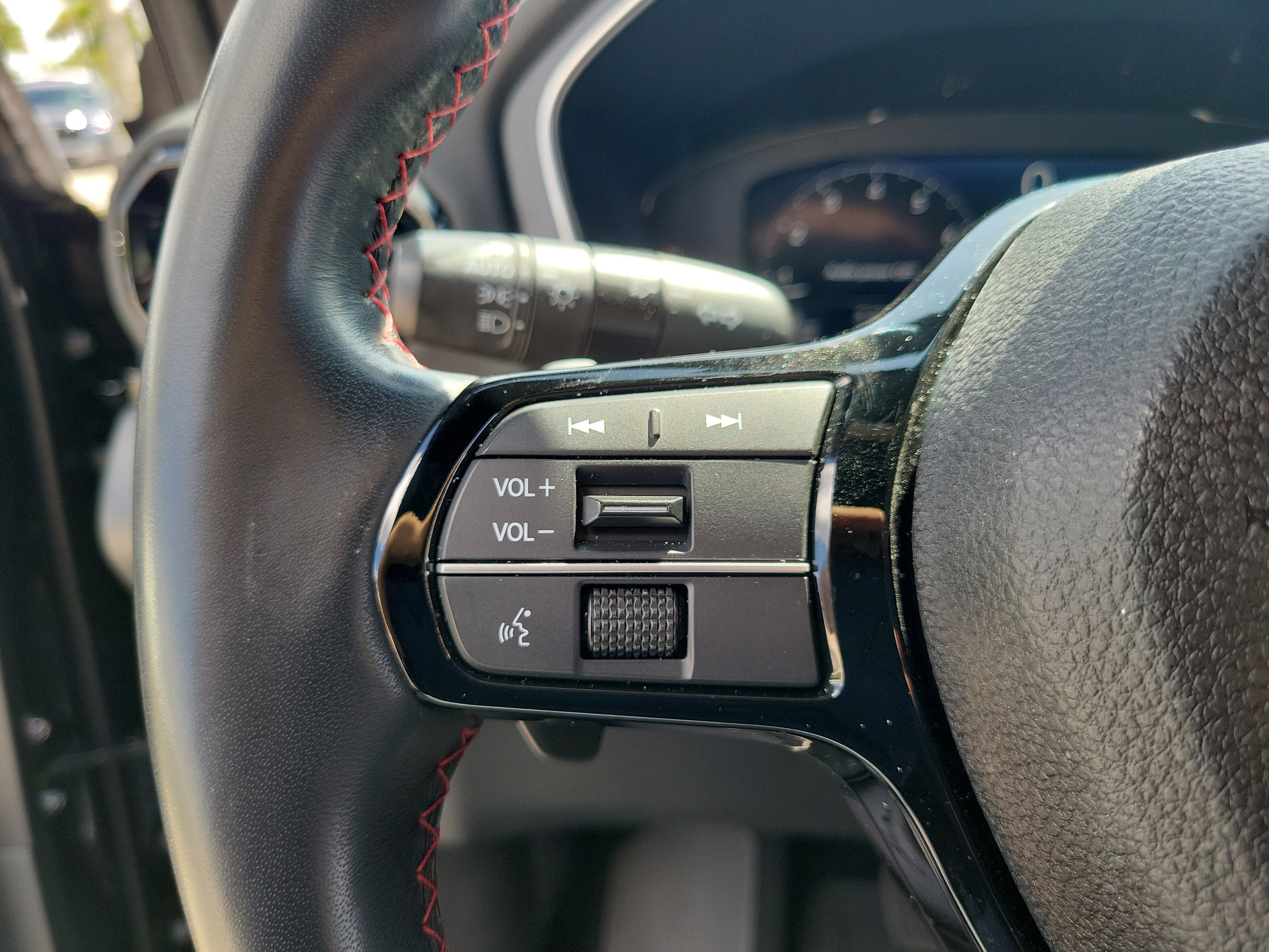 Certified 2025 Honda Pilot Black Edition image 26