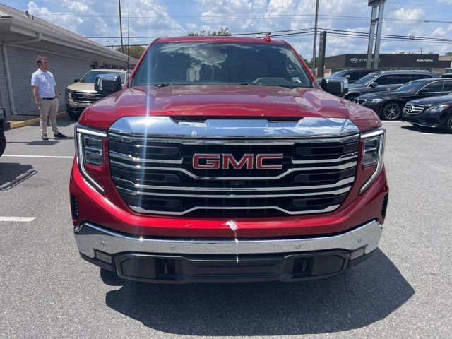 Used 2023 GMC Sierra 1500 SLT w/ SLT Premium Plus Package AWD/4WD image 7