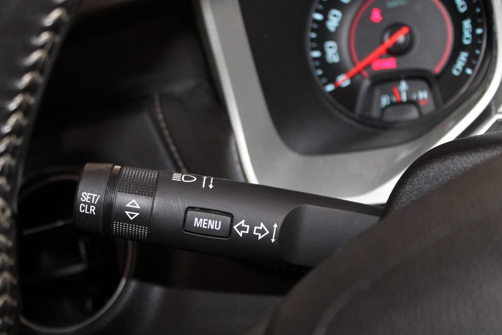 Used 2015 Chevrolet Camaro SS RWD image 32