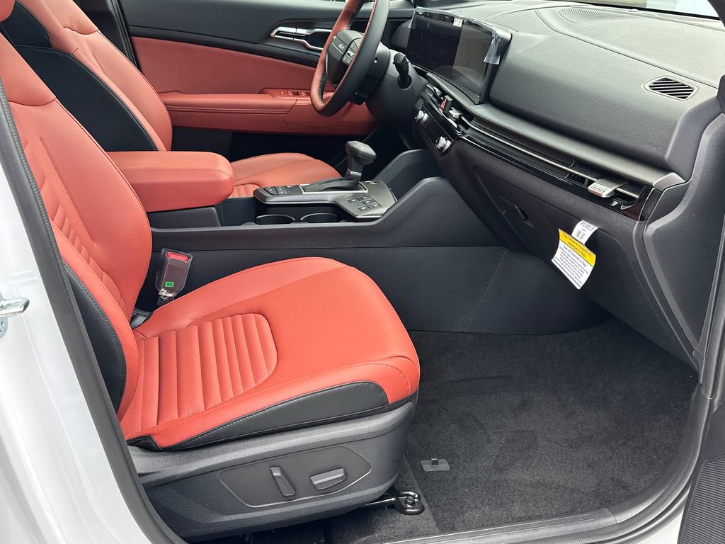 New 2026 Kia Sportage SX FWD image 12