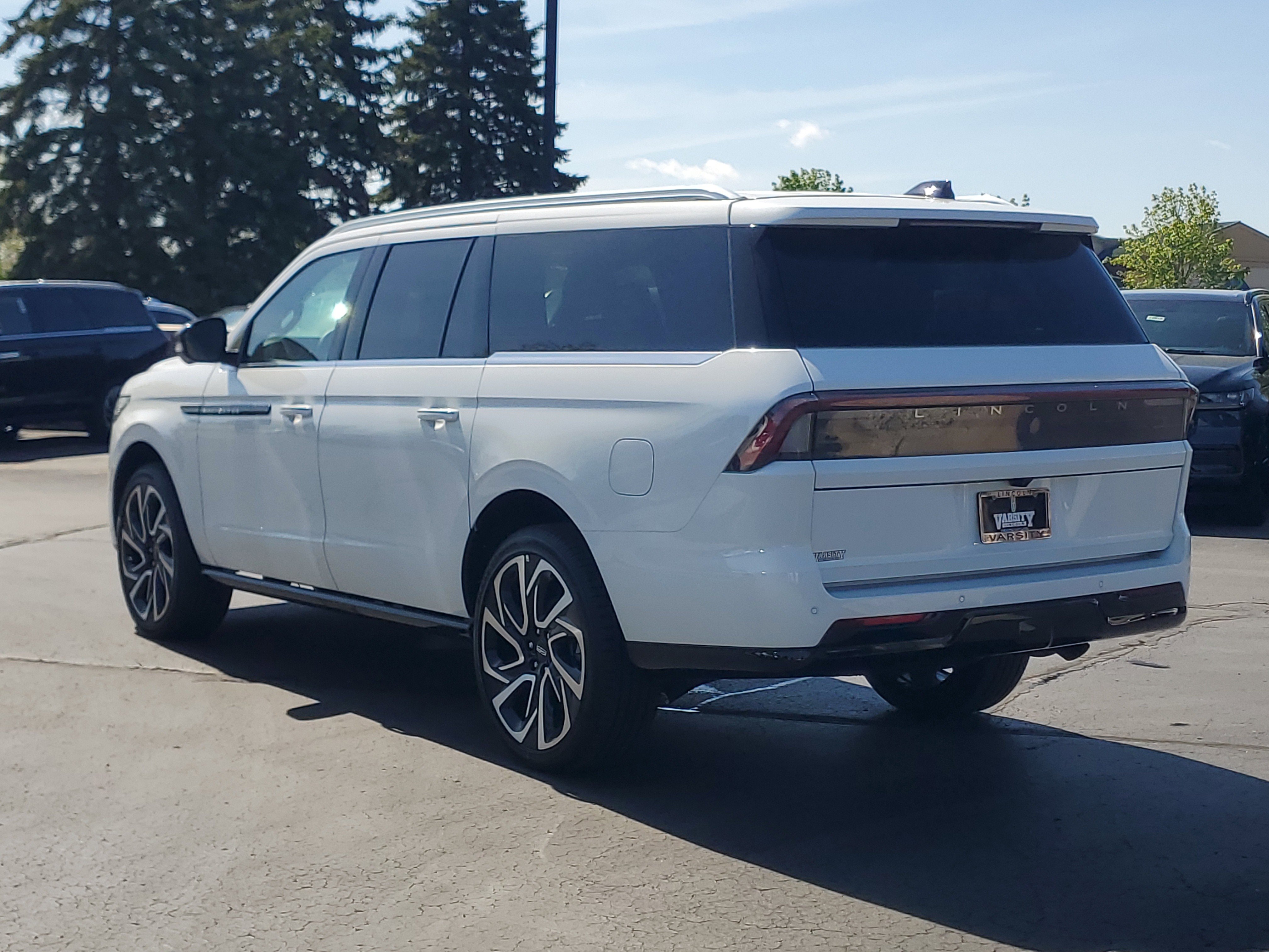 New 2026 Lincoln Navigator L Black Label AWD/4WD video 2