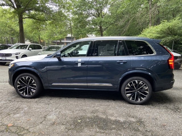 New 2026 Volvo XC90 T8 Plus image 4