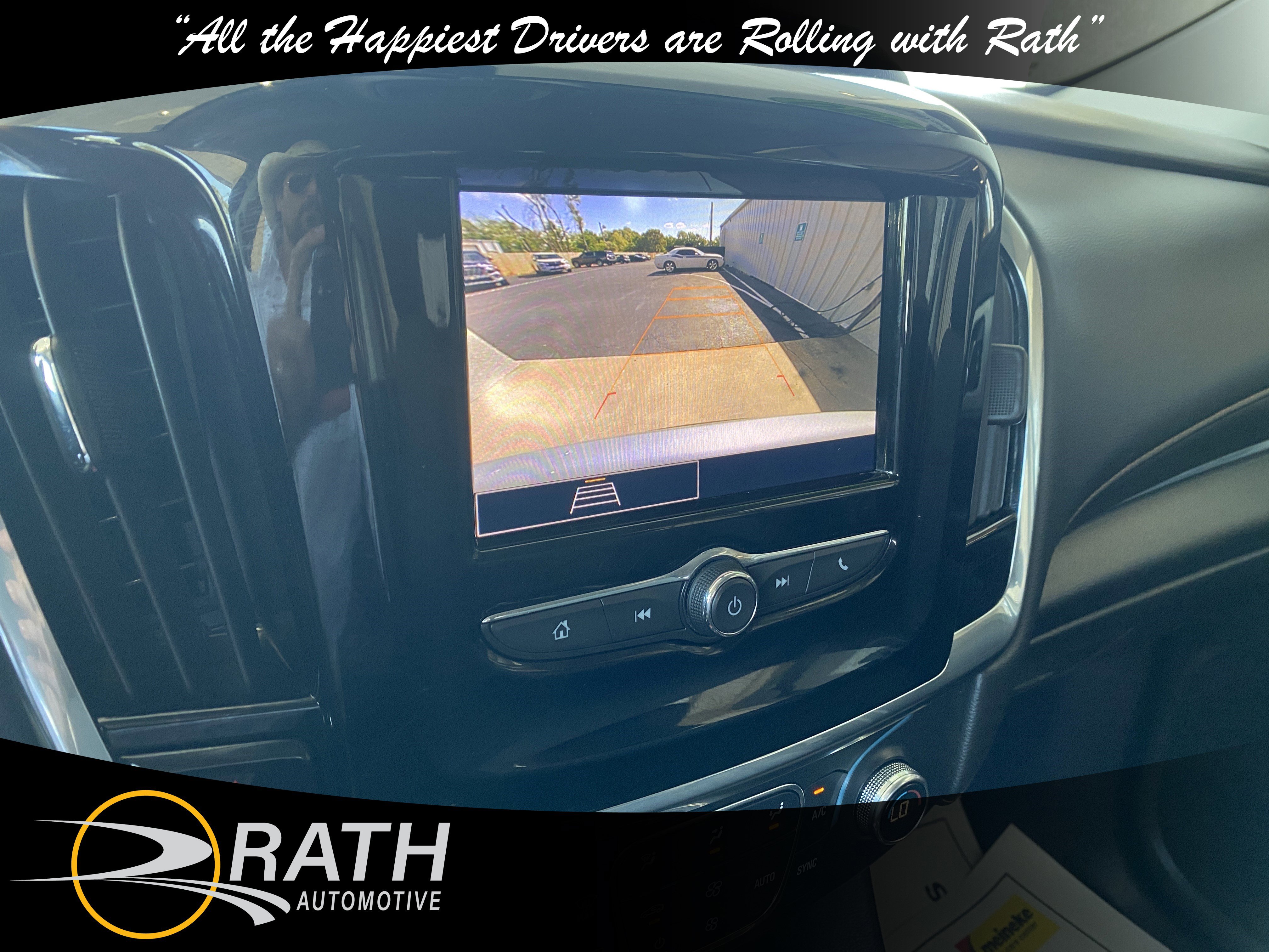 Used 2020 Chevrolet Traverse LS AWD/4WD image 15