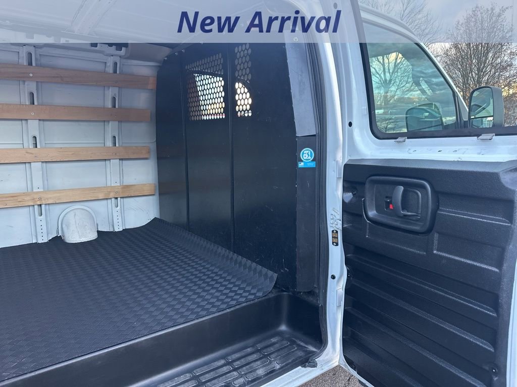 Certified 2023 Chevrolet Express 2500 w/ Driver Convenience Package image 9