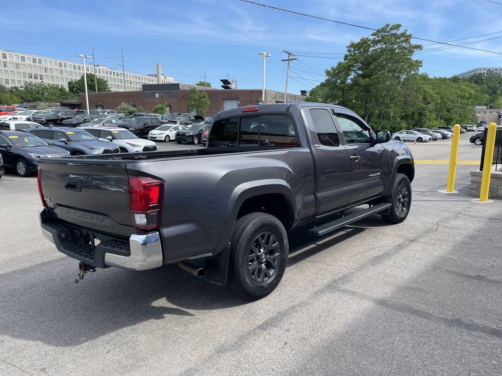 Certified 2022 Toyota Tacoma SR5 w/ SR5 Appearance Package (SM) AWD/4WD image 8