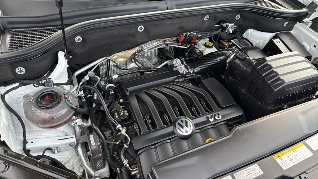 Used 2021 Volkswagen Atlas SEL AWD/4WD image 36