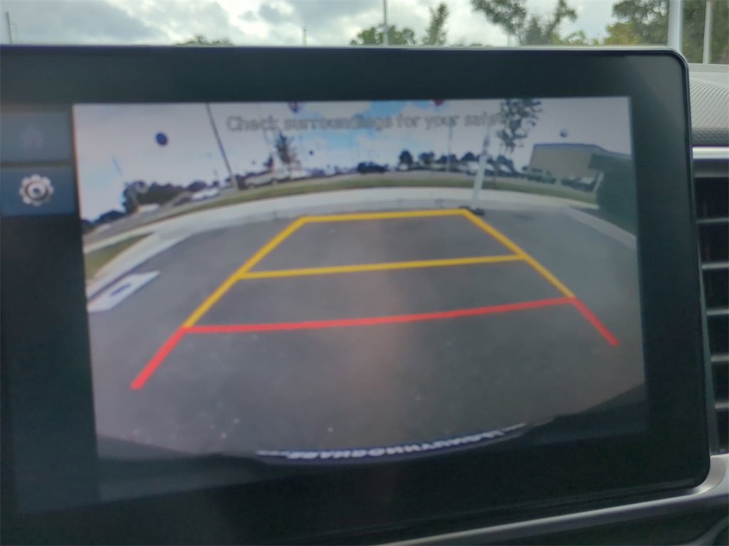 New 2025 Hyundai Venue SEL image 24