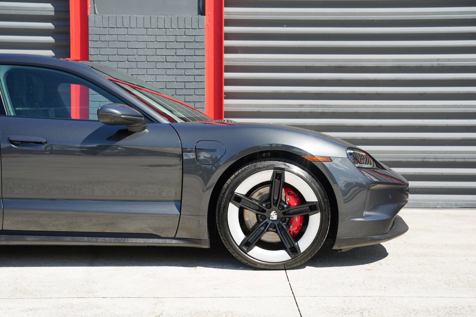 Used 2025 Porsche Taycan 4S w/ Premium Package AWD/4WD image 9