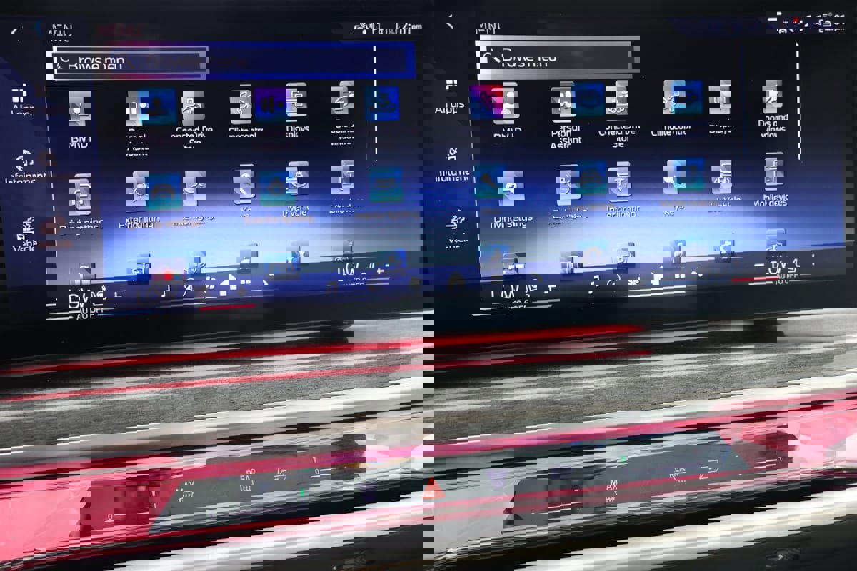 Used 2023 BMW 760i xDrive image 50