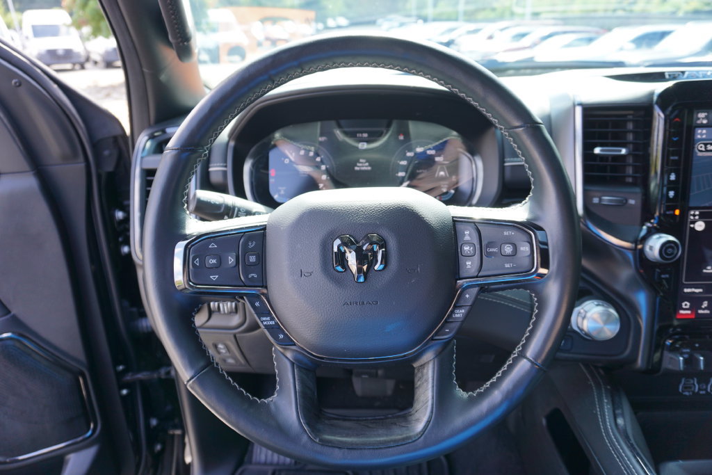 Used 2025 RAM 1500 Limited w/ Body Color Bumper Group AWD/4WD image 15