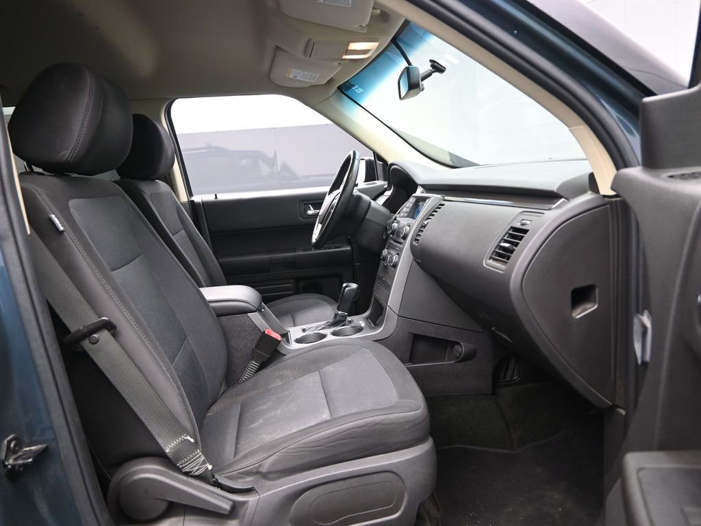 Used 2016 Ford Flex SE image 26