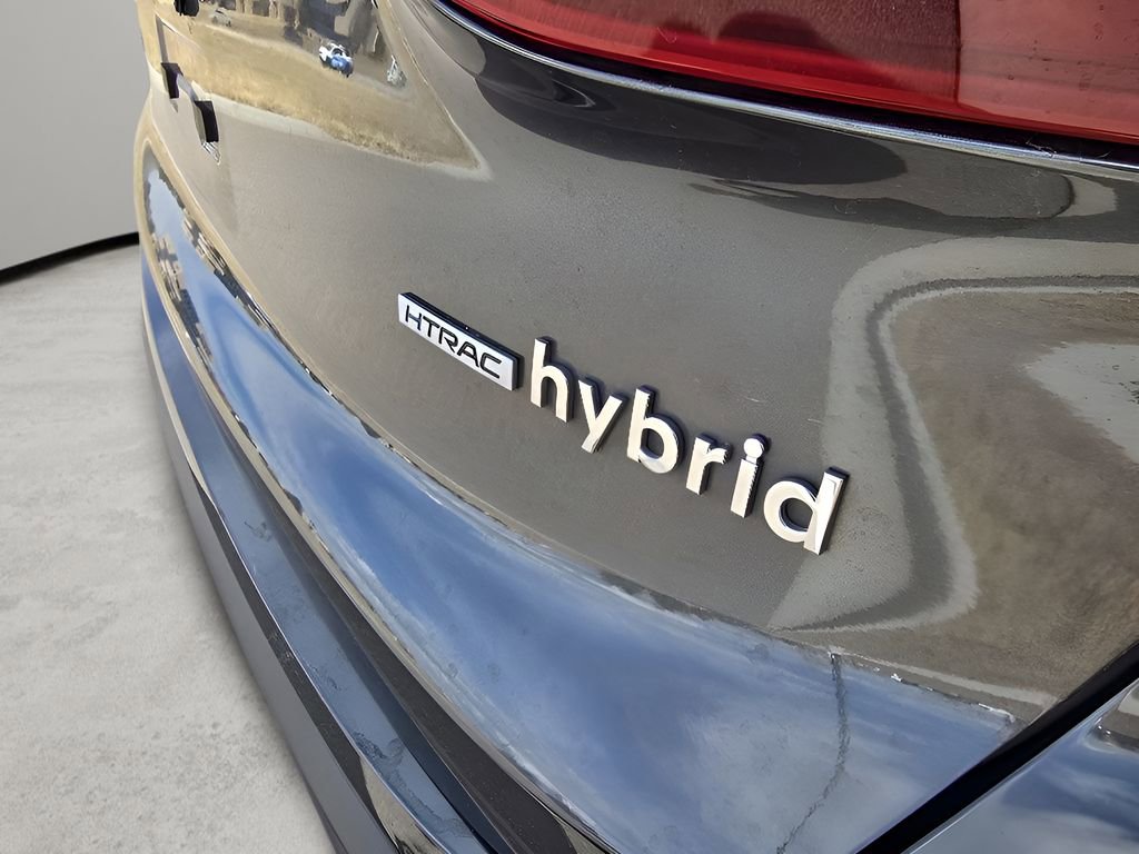 Used 2023 Hyundai Santa Fe SEL Premium image 11