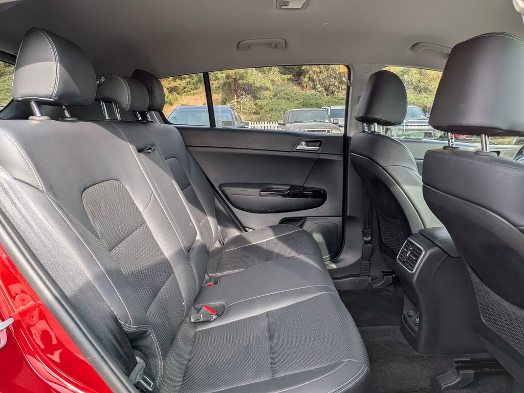Used 2020 Kia Sportage EX image 24