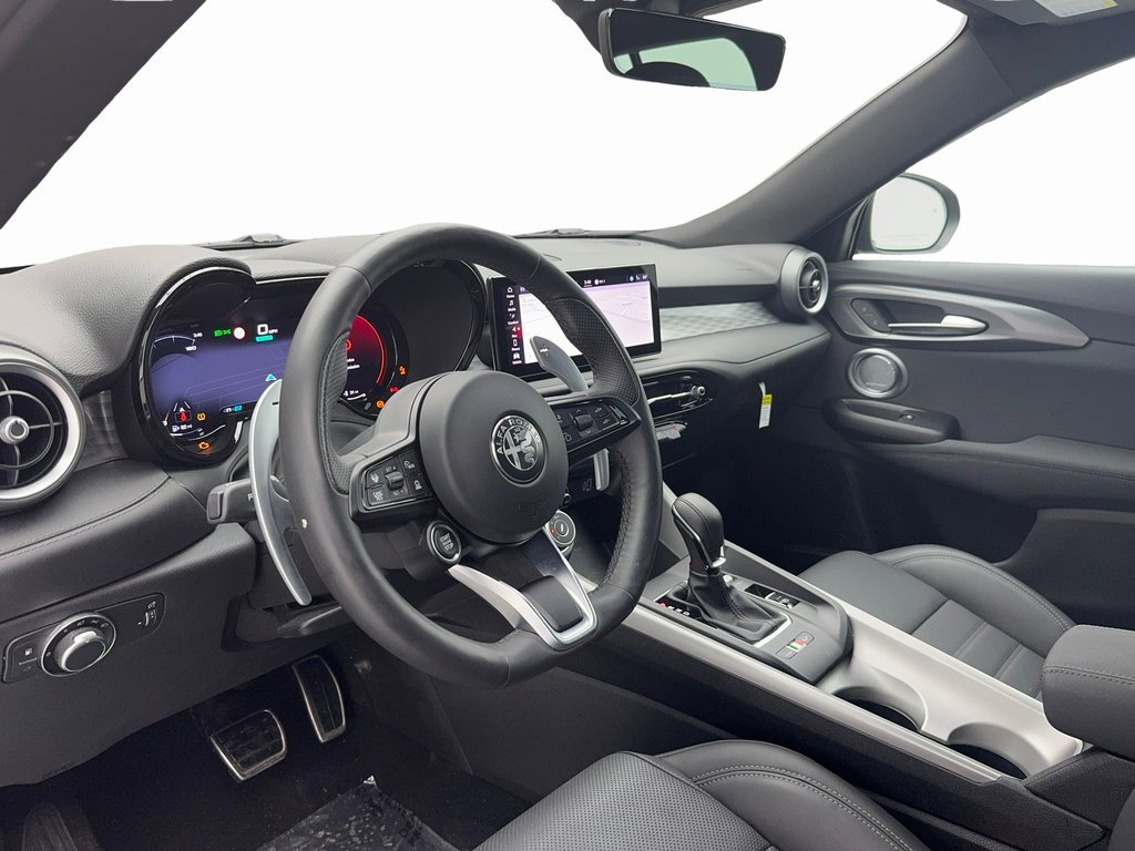 New 2024 Alfa Romeo Tonale Veloce image 14