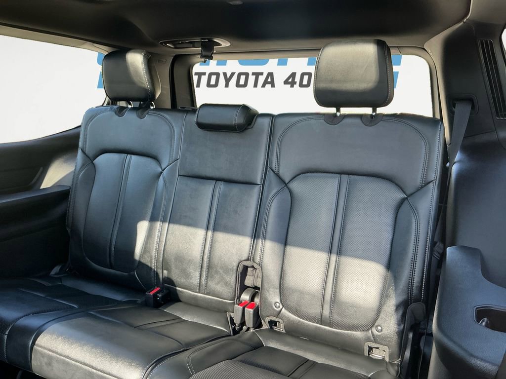 Used 2025 Jeep Wagoneer Series II w/ Premium Group I image 19