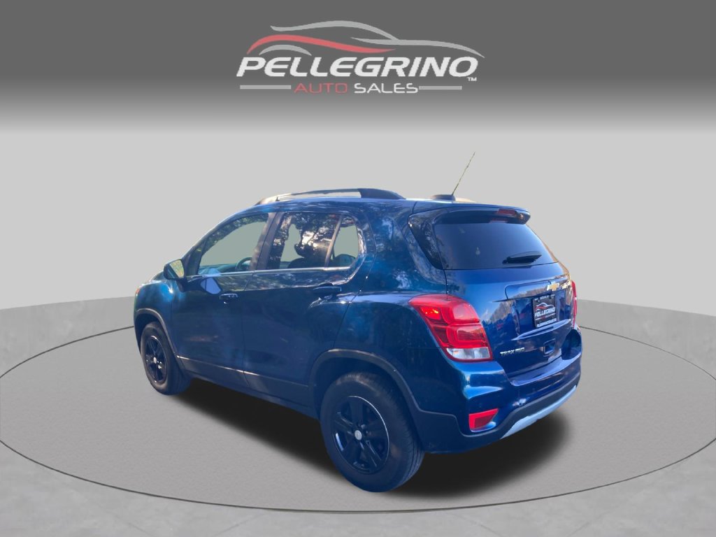 Used 2020 Chevrolet Trax LT w/ Driver Confidence Package AWD/4WD image 4