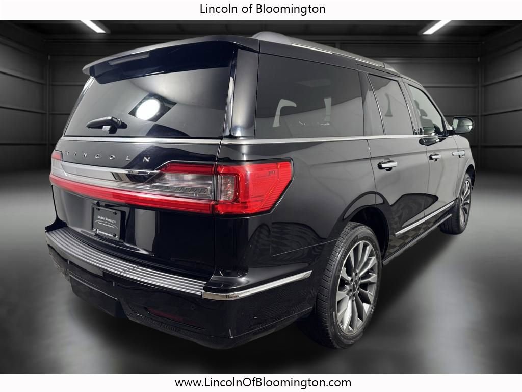 Used 2019 Lincoln Navigator Select AWD/4WD image 7