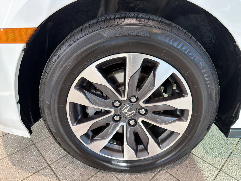 Used 2023 Honda Odyssey EX-L image 9