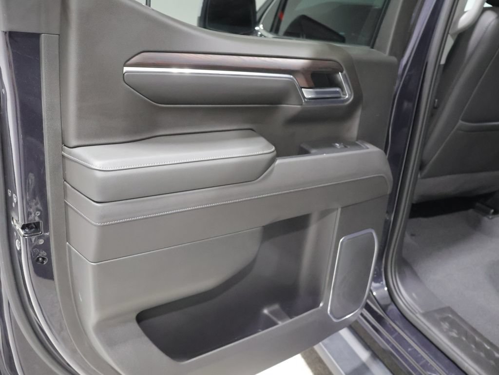 Used 2022 GMC Sierra 1500 SLT w/ SLT Convenience Package AWD/4WD image 20