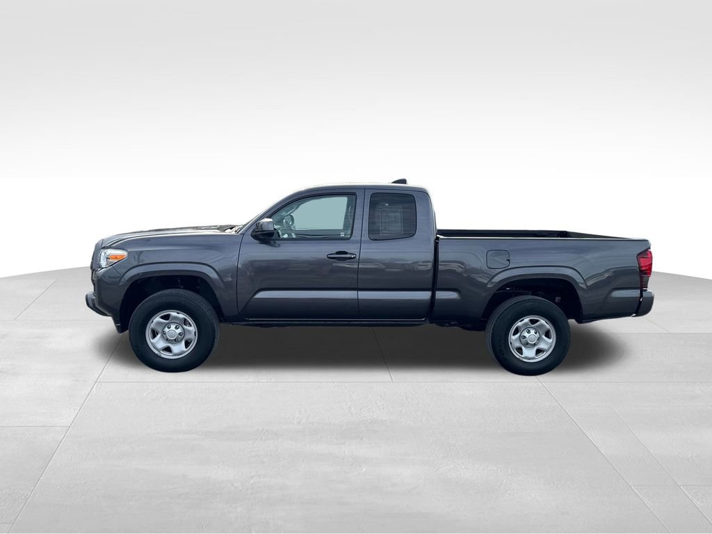 Used 2023 Toyota Tacoma SR w/ SR Convenience Package image 3