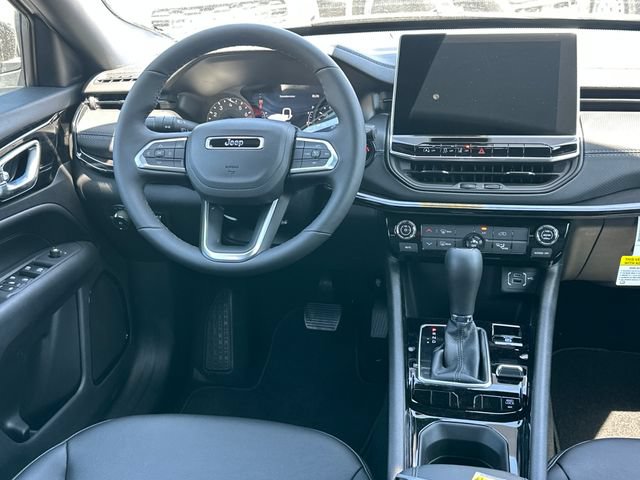 New 2026 Jeep Compass Latitude AWD/4WD image 15
