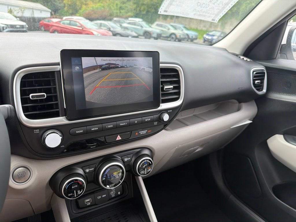 New 2026 Hyundai Venue SEL FWD image 25